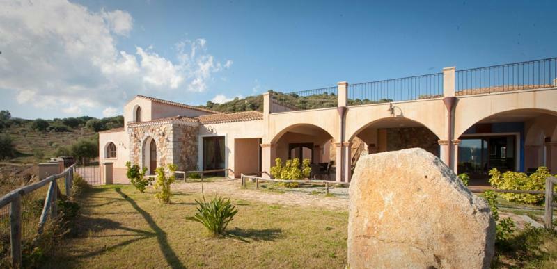 Hotel Funtana Ena Bari Sardo Extérieur photo